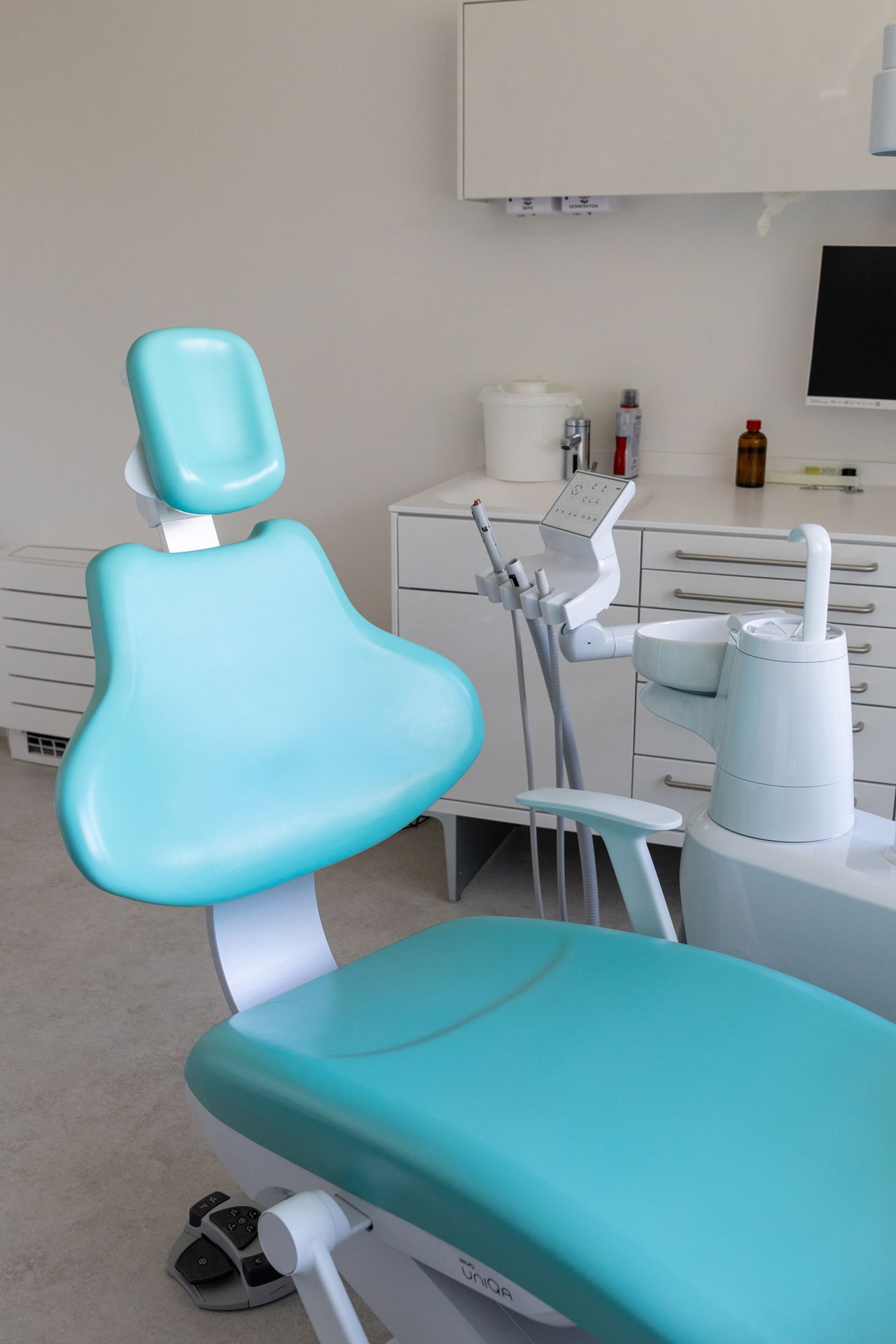 ingrid-trojer-design-zahn-troyer-dr-med-dent-johann-troyer-praxis-2